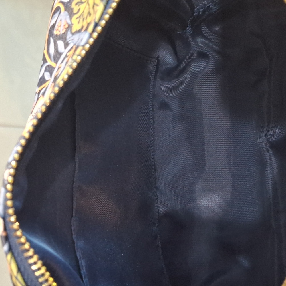 Accessory Pouch - Picture 9 of 12